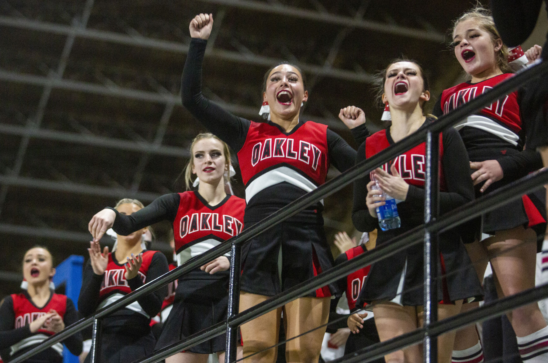 Oakley claims state title